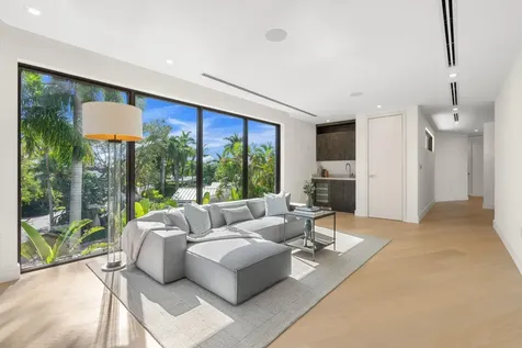 2035 Intracoastal Drive Fort Lauderdale FL 33305