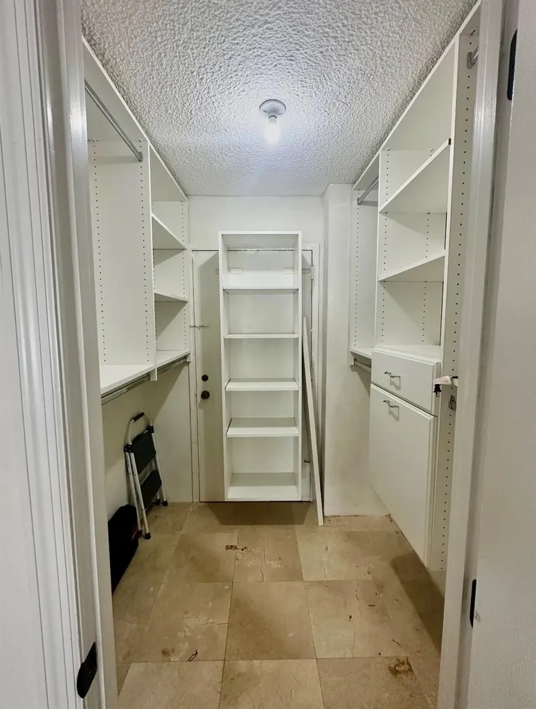 2750 NE 183rd Street Aventura FL 33160