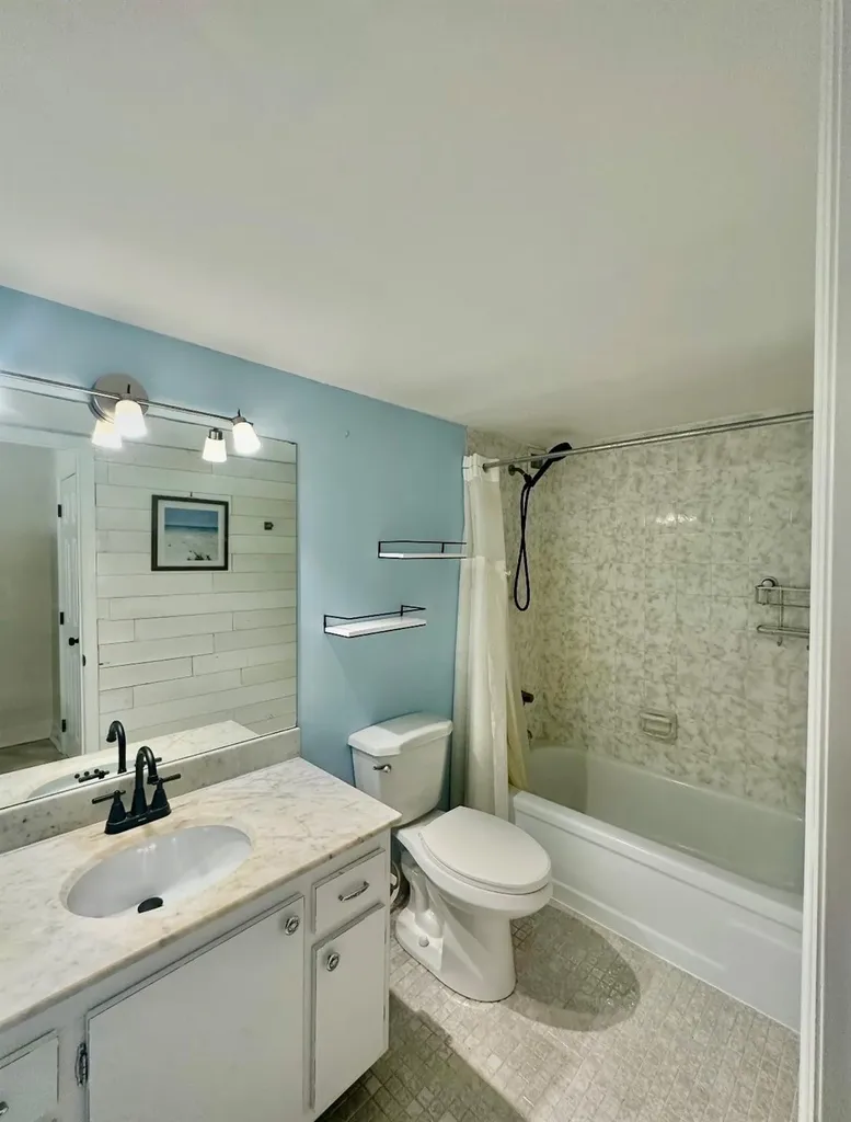 2750 NE 183rd Street Aventura FL 33160