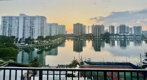 2750 NE 183rd Street Aventura FL 33160