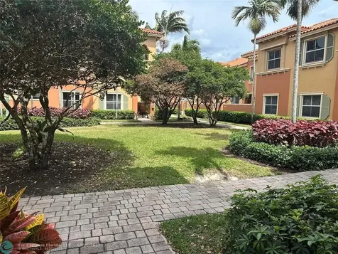 2319 Clipper Place Dania Beach FL 33312