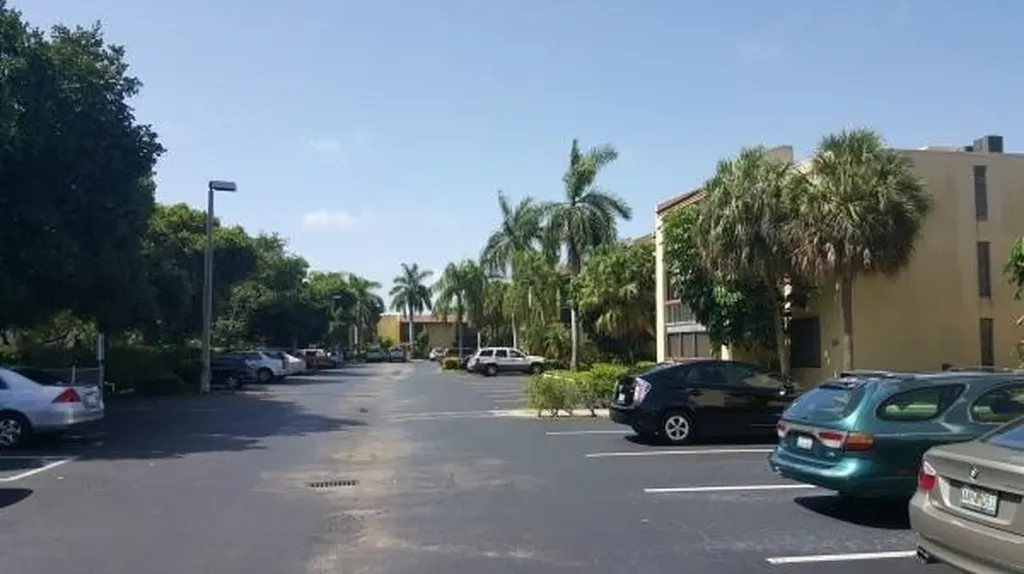 733 SE 1st Way Deerfield Beach FL 33441