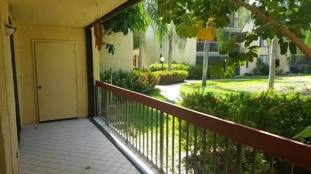 733 SE 1st Way Deerfield Beach FL 33441