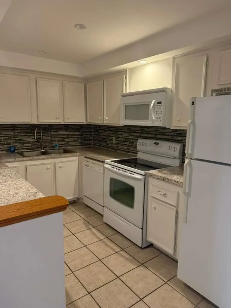 733 SE 1st Way Deerfield Beach FL 33441