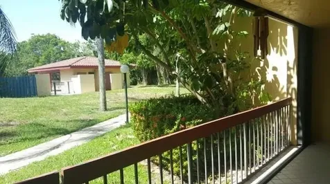 733 SE 1st Way Deerfield Beach FL 33441