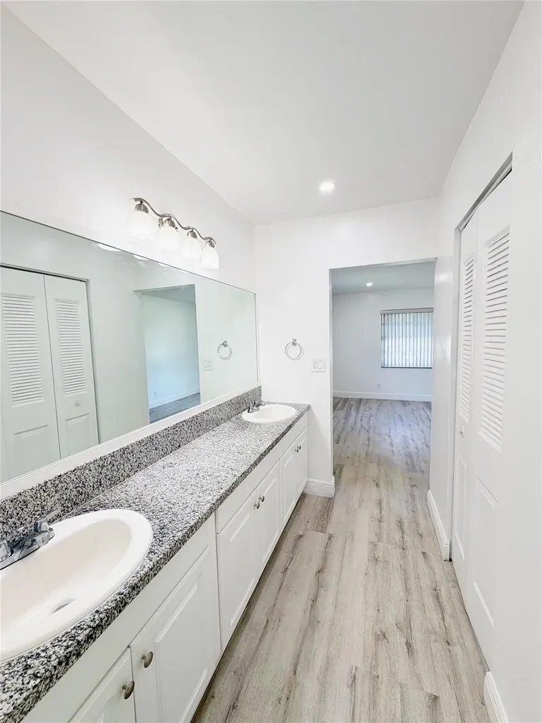 2710 Riverside Drive Coral Springs FL 33065