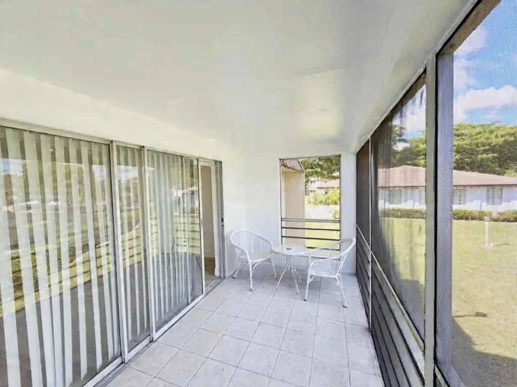 2710 Riverside Drive Coral Springs FL 33065