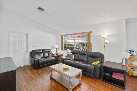 955 NW 202nd Avenue Pembroke Pines FL 33029