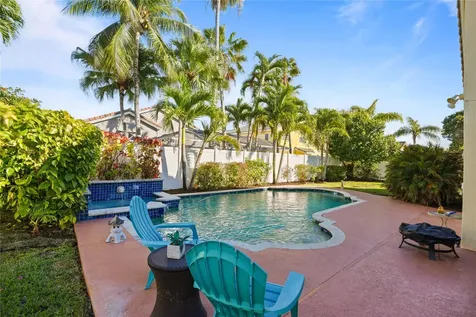 955 NW 202nd Avenue Pembroke Pines FL 33029