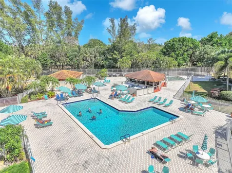 3910 Inverrary Boulevard Lauderhill FL 33319