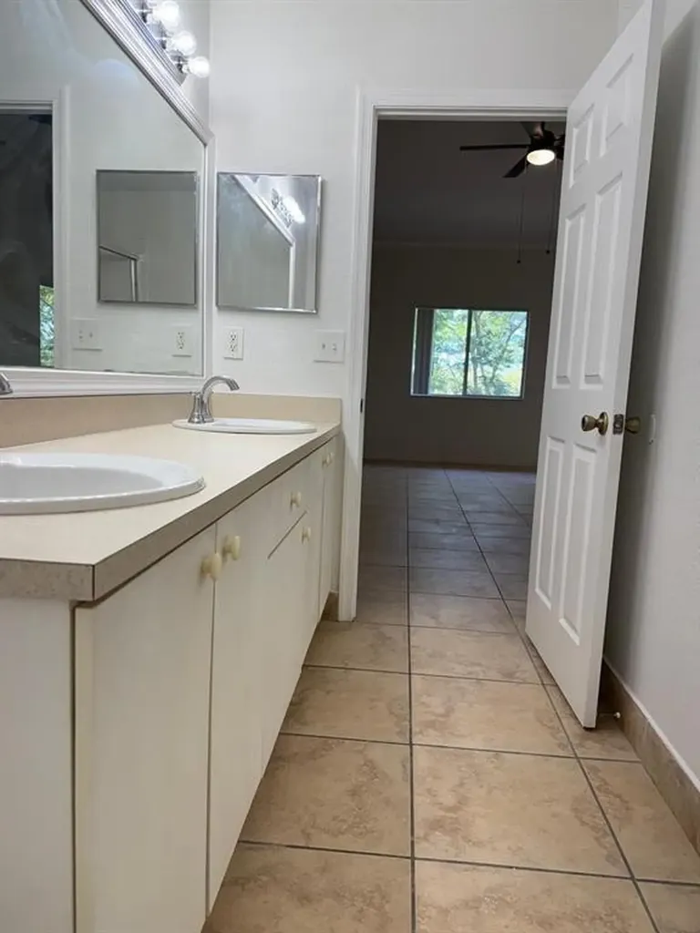 2941 Riverside Drive Coral Springs FL 33065