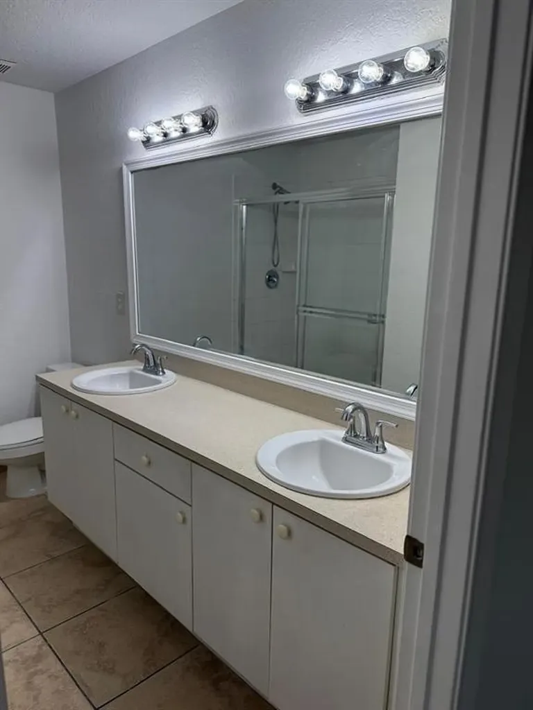 2941 Riverside Drive Coral Springs FL 33065