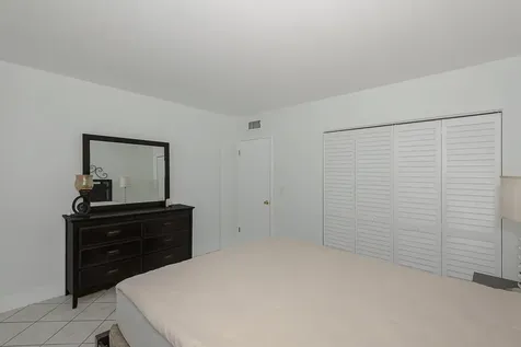 1333 E Hallandale Beach Boulevard Hallandale Beach FL 33009