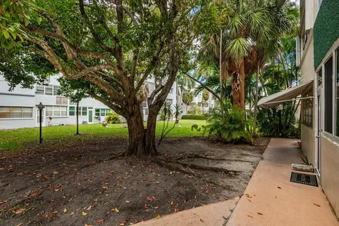 1333 E Hallandale Beach Boulevard Hallandale Beach FL 33009