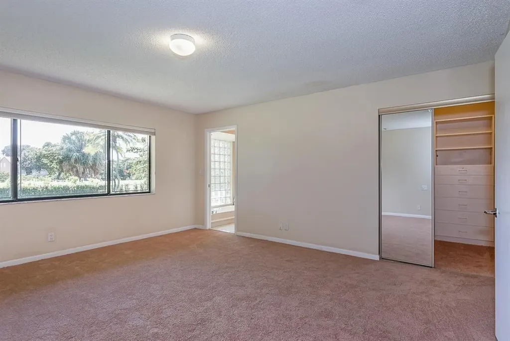 3650 N 36th Avenue Hollywood FL 33021