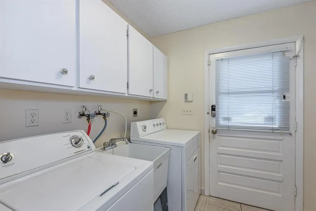 3650 N 36th Avenue Hollywood FL 33021