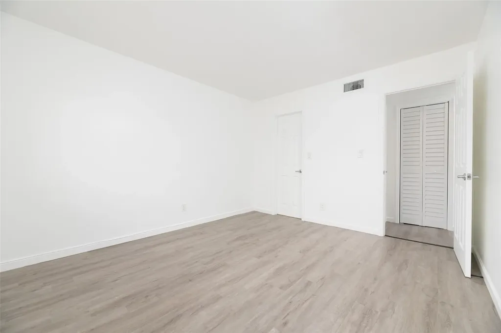 1401 NE 17th Court Fort Lauderdale FL 33305