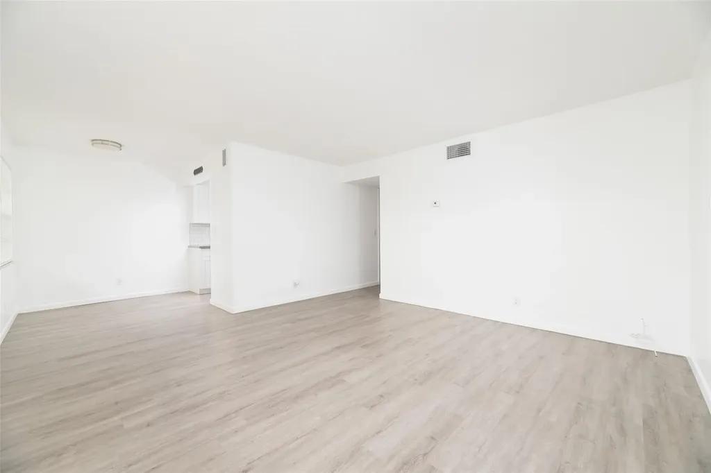 1401 NE 17th Court Fort Lauderdale FL 33305