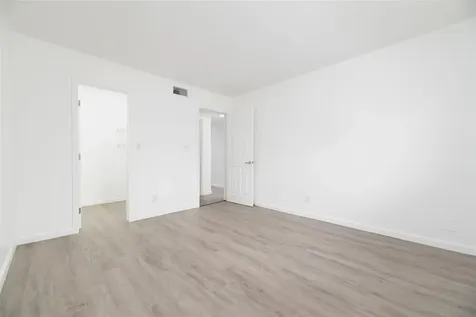 1401 NE 17th Court Fort Lauderdale FL 33305