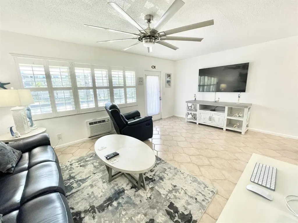 188 Upminster I Deerfield Beach FL 33442