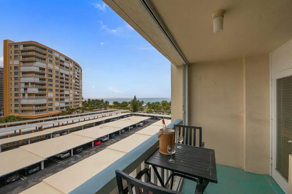 305 N Pompano Beach Boulevard Pompano Beach FL 33062