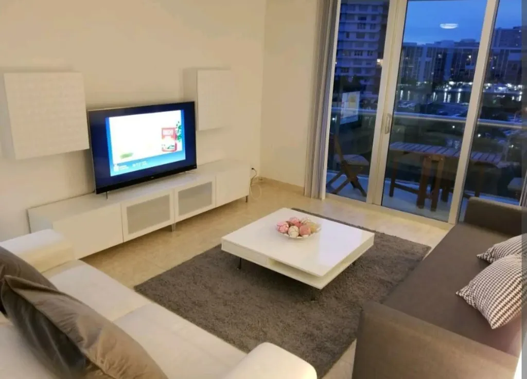 3801 S Ocean Drive Hollywood FL 33019