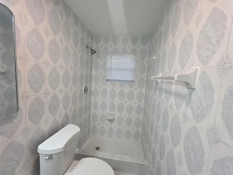 309 NE 169th Street North Miami Beach FL 33162
