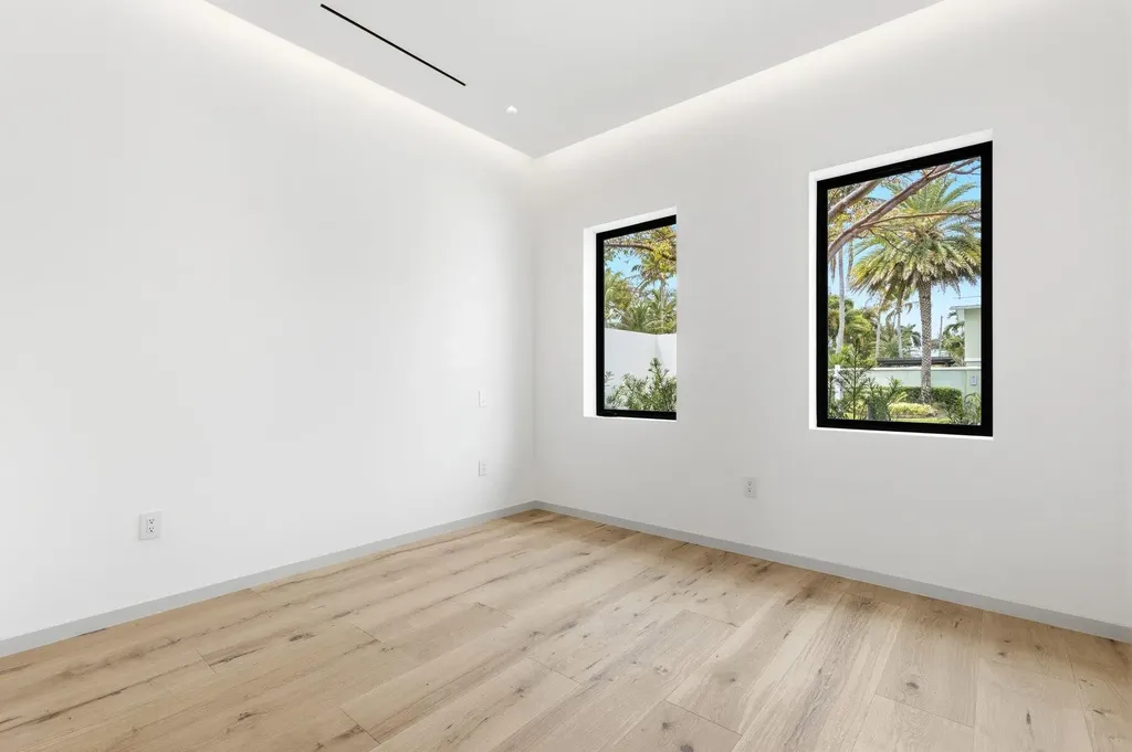 2400 NE 26th Avenue Fort Lauderdale FL 33305