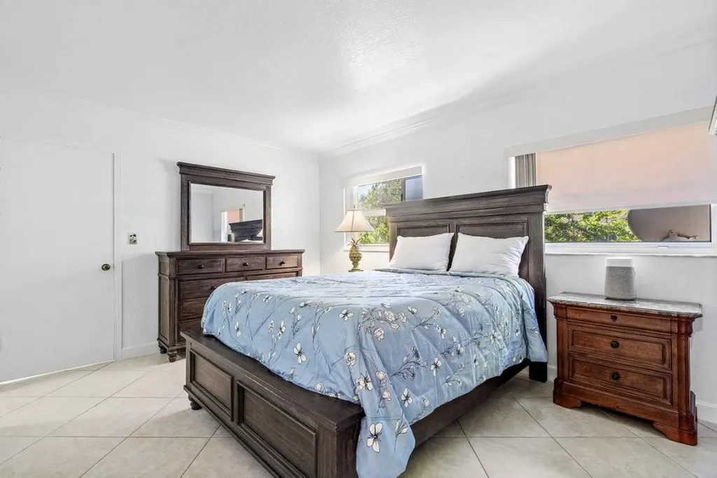 9280 SW 3rd Street Boca Raton FL 33428