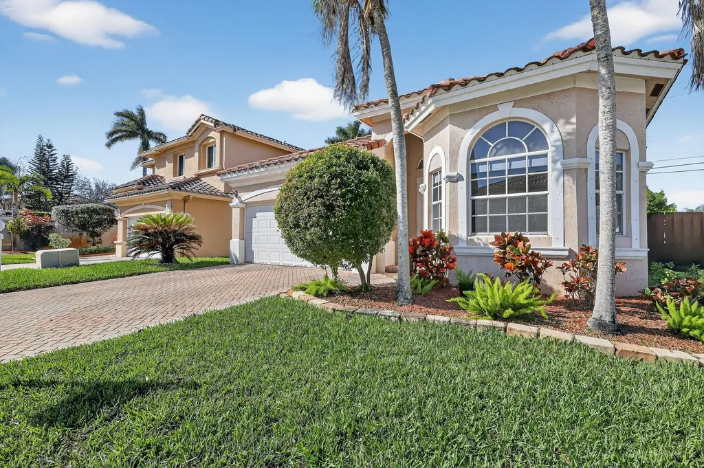 2130 NW 100th Avenue Pembroke Pines FL 33024