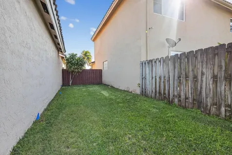 2130 NW 100th Avenue Pembroke Pines FL 33024