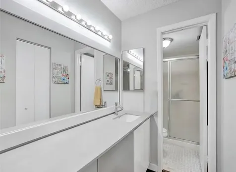 2704 NW 104th Avenue Sunrise FL 33322