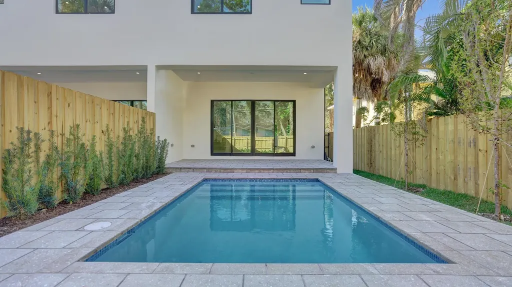 602 SW 7th Avenue Fort Lauderdale FL 33315