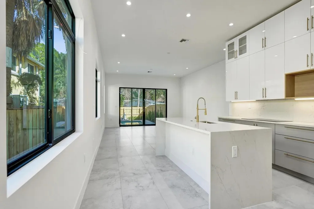 602 SW 7th Avenue Fort Lauderdale FL 33315