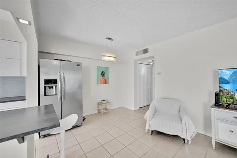 901 S Surf Road Hollywood FL 33019