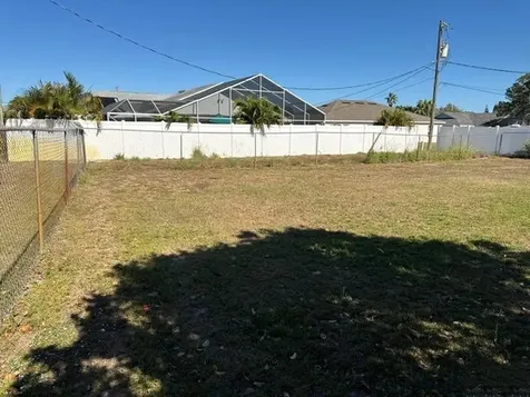 321 NE Genesee Avenue Port St Lucie FL 34983