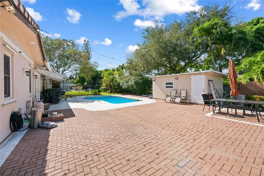 4010 Coral Springs Drive Coral Springs FL 33065