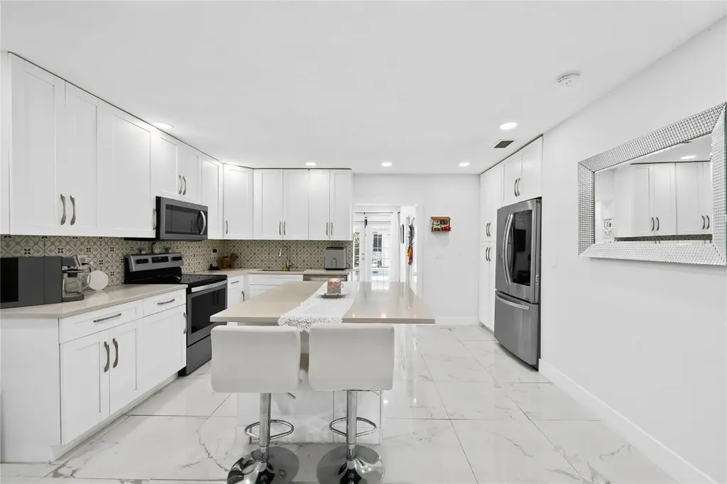 4010 Coral Springs Drive Coral Springs FL 33065