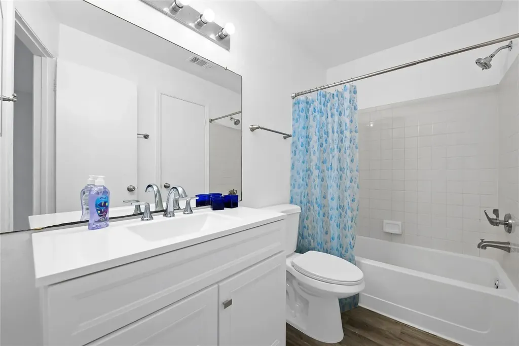 2906 S University Drive Davie FL 33328