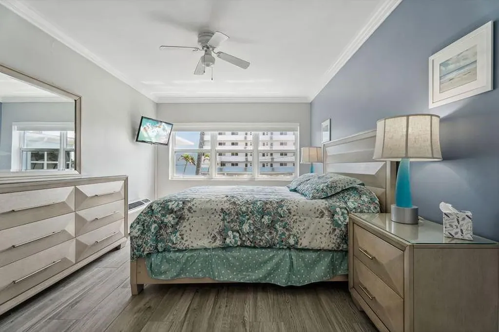315 Van Buren Street Hollywood FL 33019