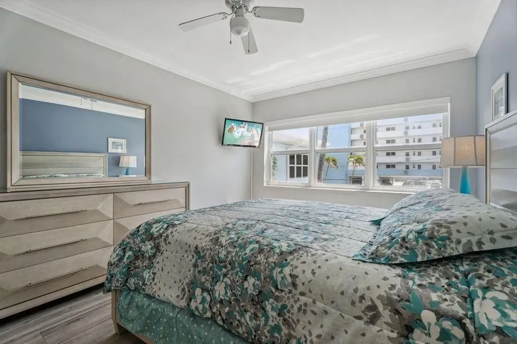 315 Van Buren Street Hollywood FL 33019