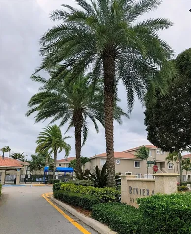 158 Riviera Circle Weston FL 33326