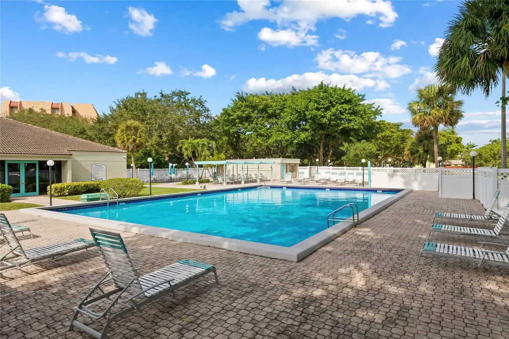 3300 W Rolling Hills Circle Davie FL 33328