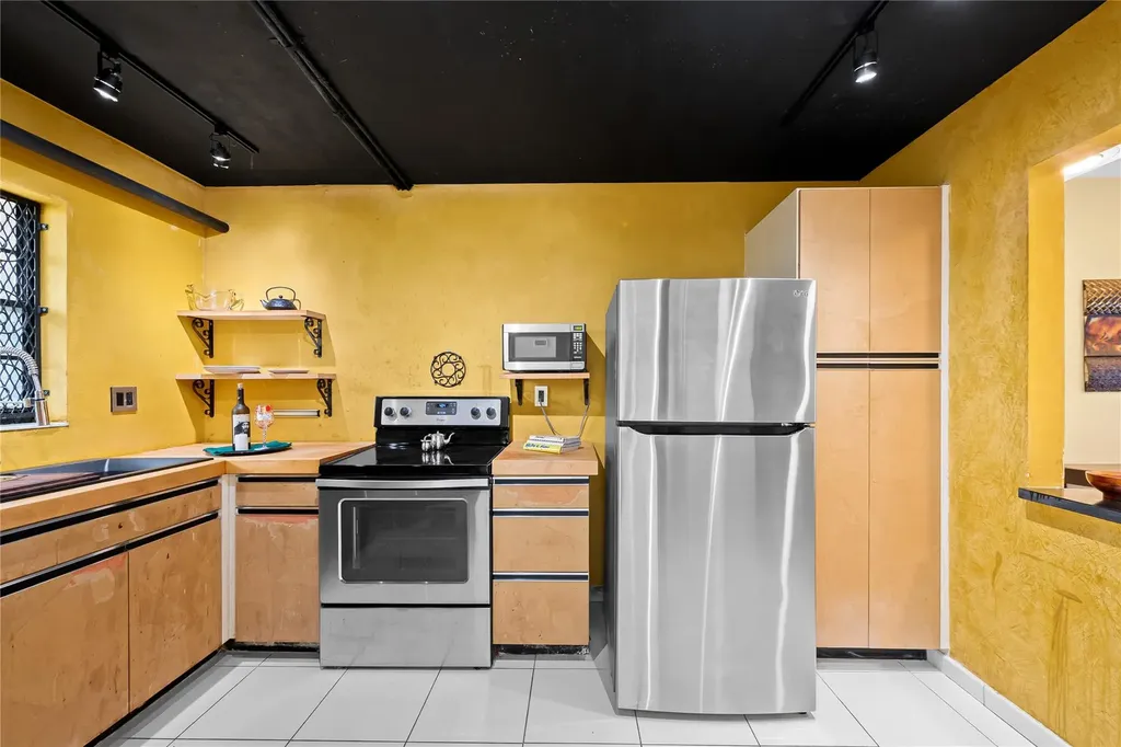 3300 W Rolling Hills Circle Davie FL 33328