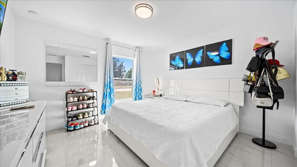 4317 Vicliff Road West Palm Beach FL 33406