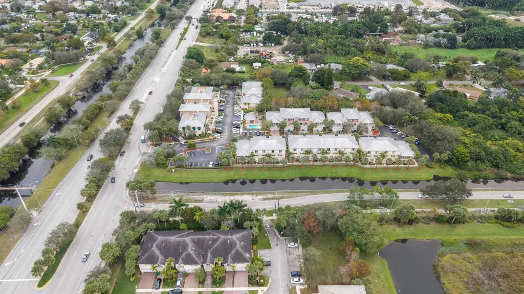 4609 SW 75th Way Davie FL 33314