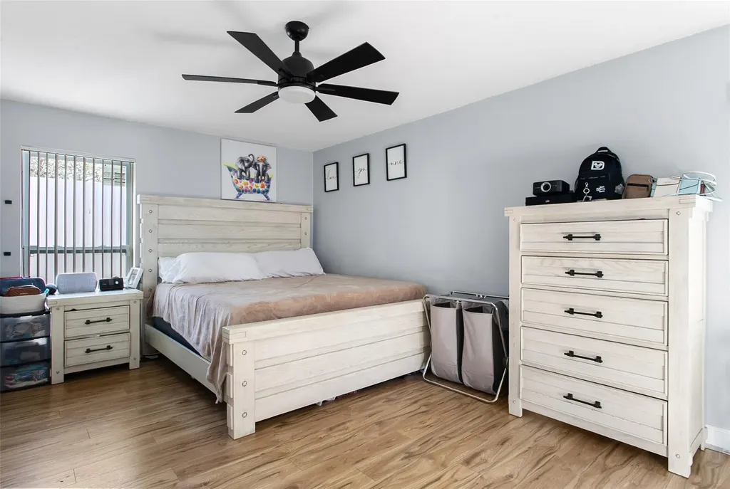 846 Ramblewood Drive Coral Springs FL 33071