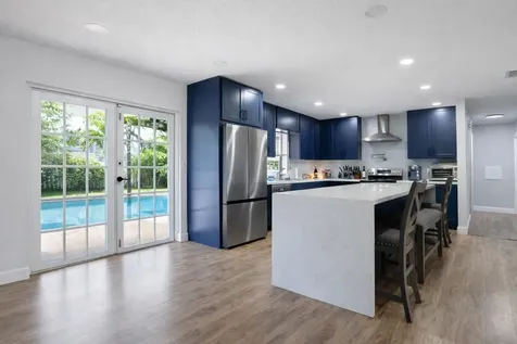 846 Ramblewood Drive Coral Springs FL 33071
