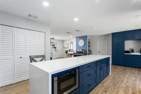 846 Ramblewood Drive Coral Springs FL 33071
