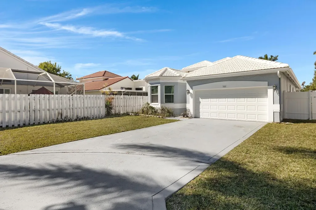 7549 Thornlee Drive Lake Worth FL 33467